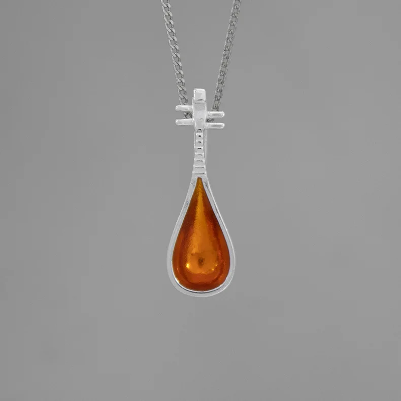 

Straight look for flowing charm antique elements pipa S925 sterling silver cold enamel pendant