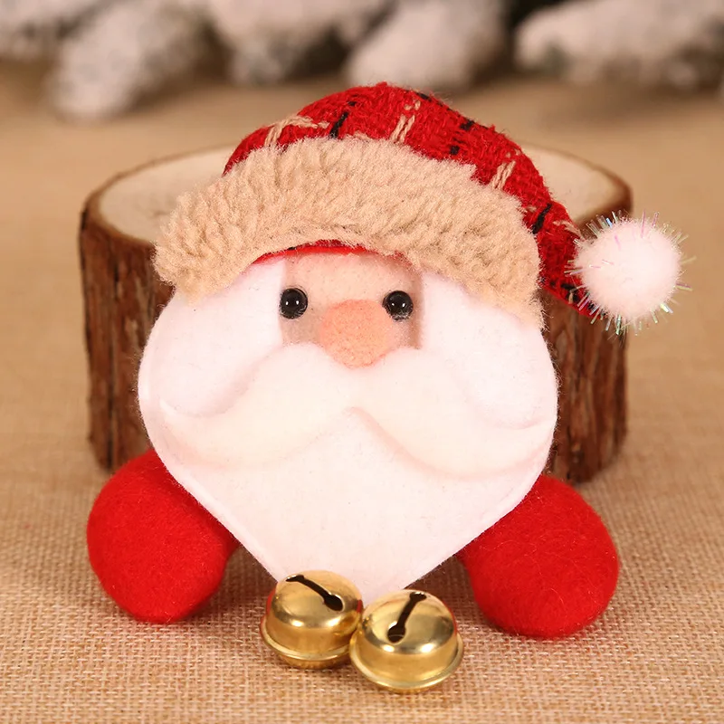 Рождественские Броши светодиодный светильник светящиеся булавки мультфильм Санта Клаус Снеговик Лось Олень с колокольчиками плюшевые значки брошь украшение Navidad