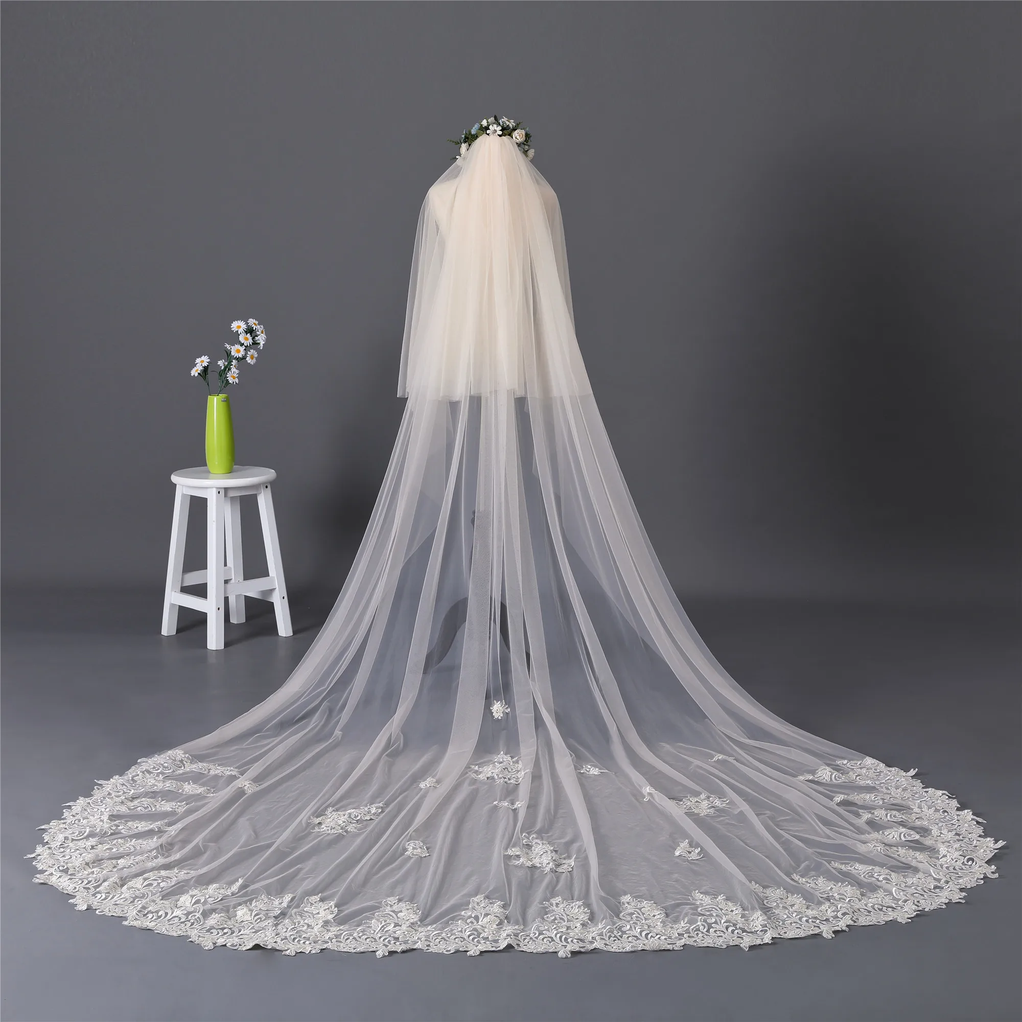 Erosebridal Новое поступление кафедральный собор 350 см Свадебная шаль с кружевными краями свадебная фата длиной Для женщин свадебные бокал для шампанского с вуалью 2 многослойное