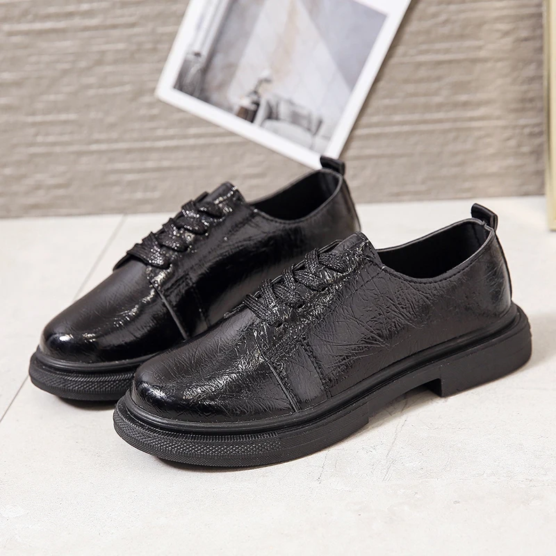 

2020 spring casual low-cut round head low-heeled wild new simple flat-heeled women's shoes black multicolor silver W30-10