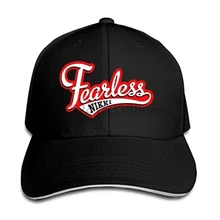 Жокейская шапочка с бесстрашным логотипом Nikki Bella