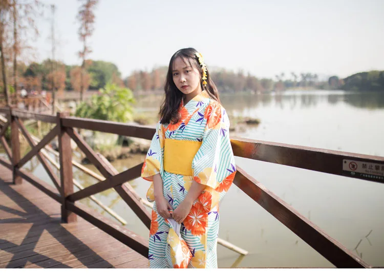 Women's Yukata Traditional Japan Kimono Robe Photography Dress Cosplay Costume yellow Color flower Prints Vintage Clothing