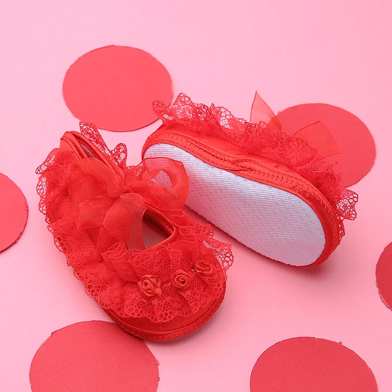 Принцесса Вечерние цветочные кружева мягкая подошва детская обувь, Новорожденные Девочки обувь противоскользящие кроссовки предходунки малыш 0-12 м