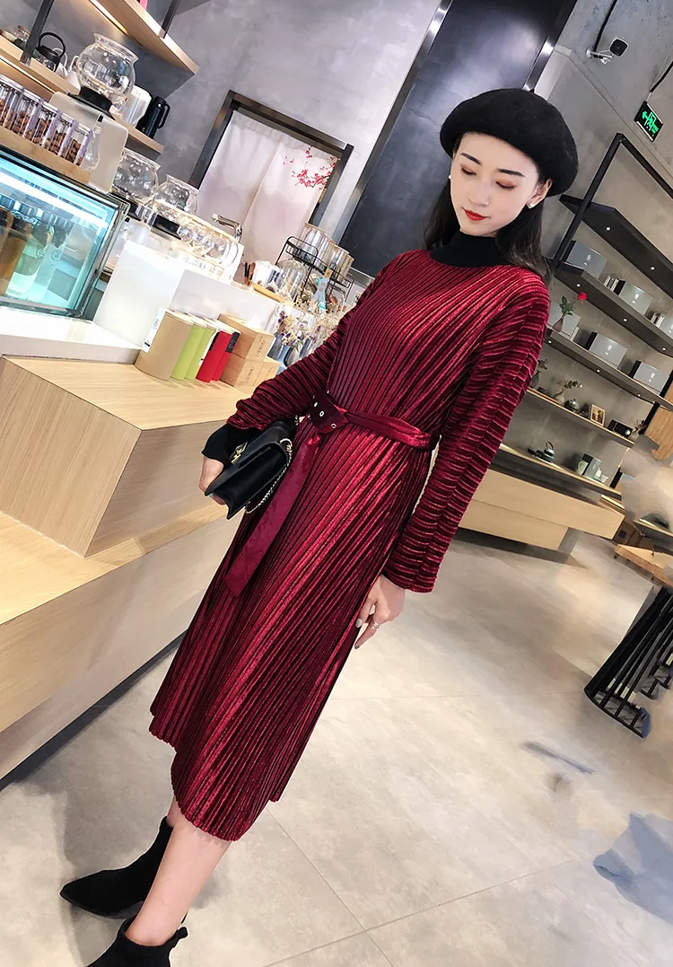 

HOT SELLING Miyake fold solid o-neck three quarter velvet dress Bat sleeve DRESS IN STOCK