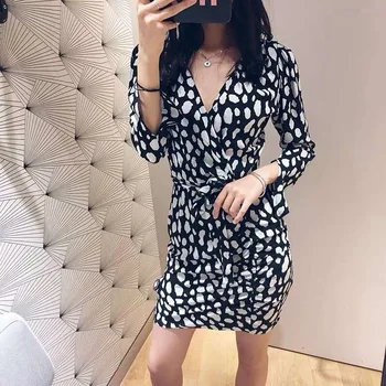 

19 Summer Slim Fit Lace Contrast Depth V Collar Sexy Lady Dress E19rosima 85257