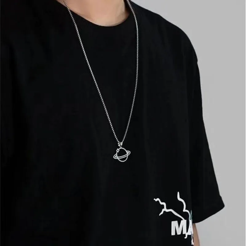 plannet necklace