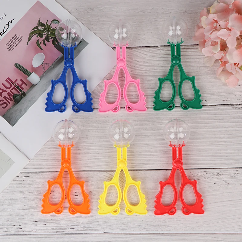 

Hot 1pc Plastic Bug Insect Catcher Scissors Tongs Tweezers For Kids Children Toy Handy Tool Children Toy