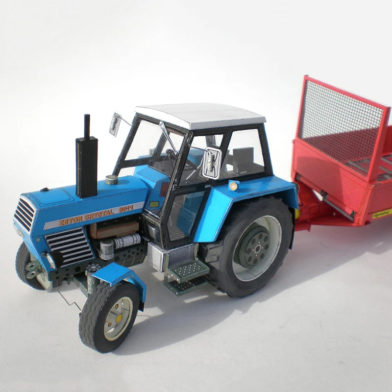 Zetor Crysta 8011 трактор 1:32 Чешская Складная резка мини 3D модель бумаги Сделай Сам