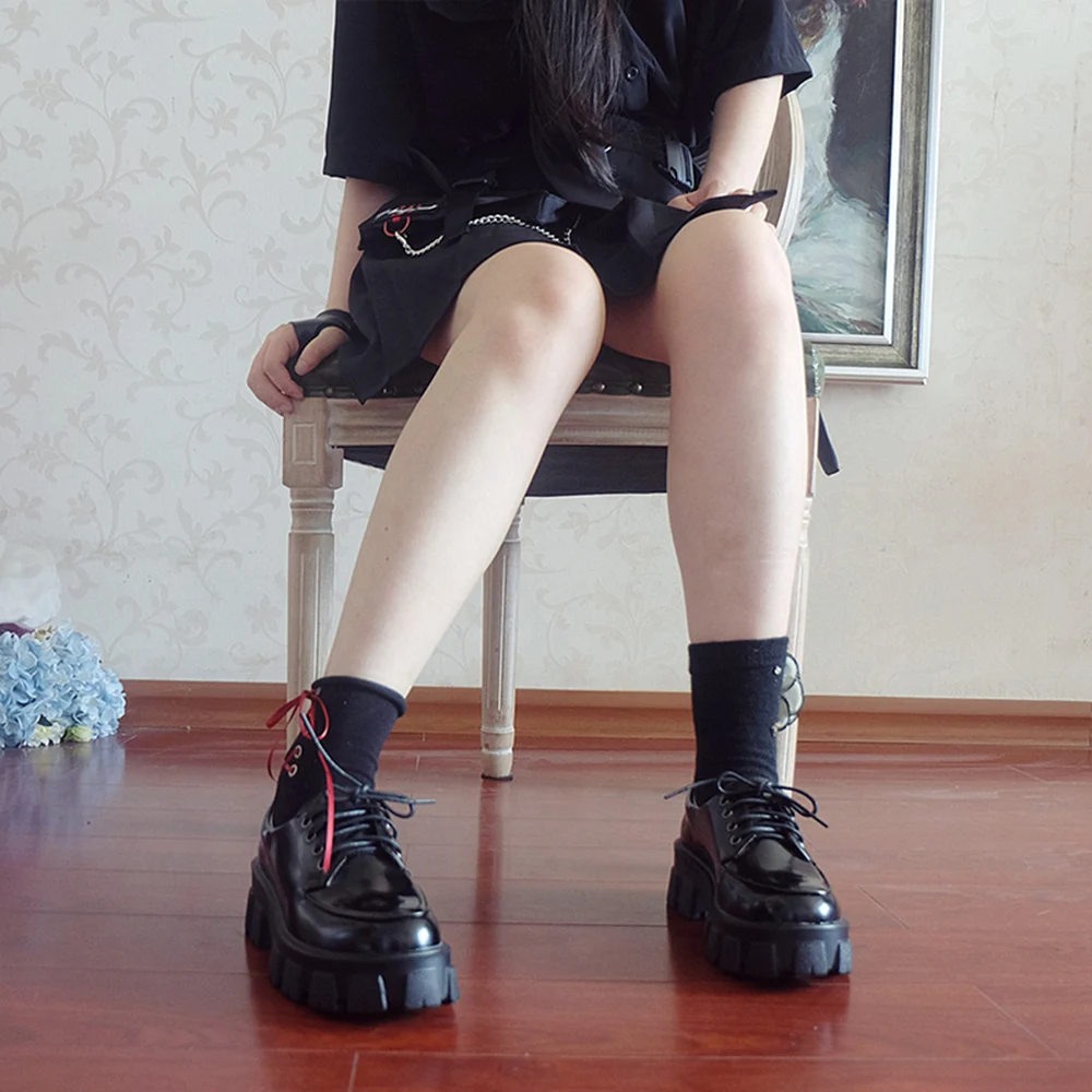 Rosetic обувь черного цвета на толстой подошве для девочек; Уличная обувь в духе колледжа; тонкие туфли; женская Винтажная обувь в готическом стиле; Цвет Черный