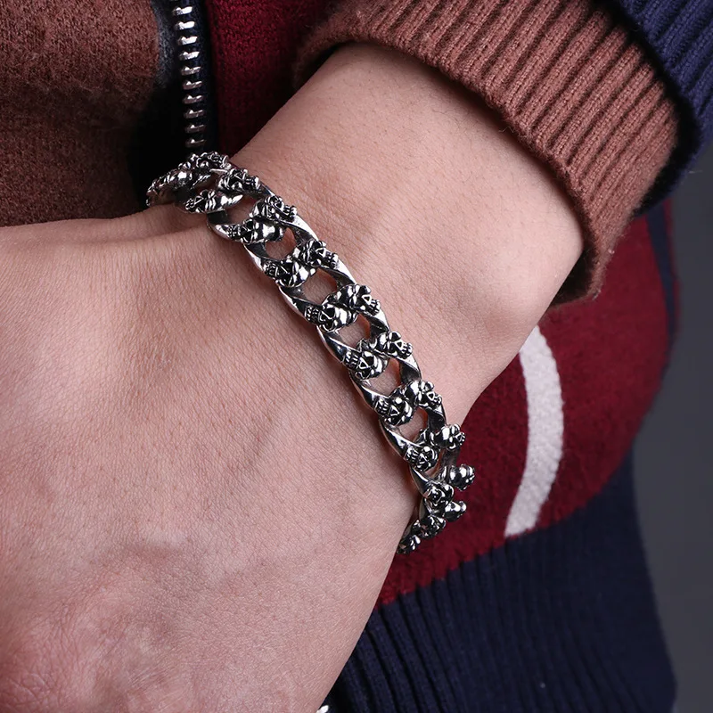 Skull bracelet (4)