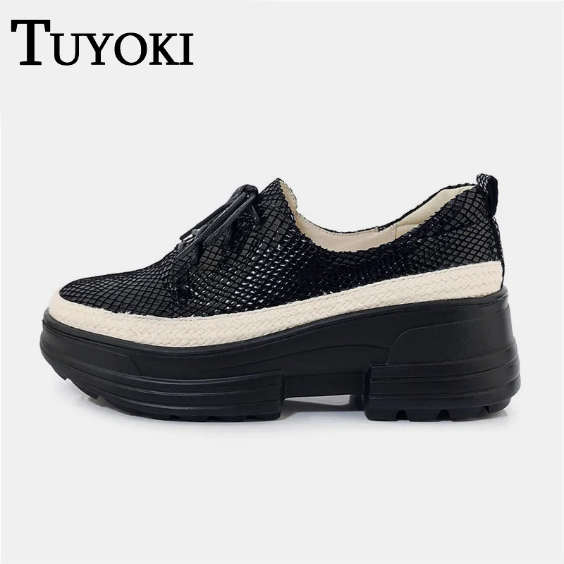 

Tuyoki Real Leather Sport Shoes For Women Walking Shoes Bling Platform Trainers Leisure Mature Daily Outdoor Shoes Size 34-39