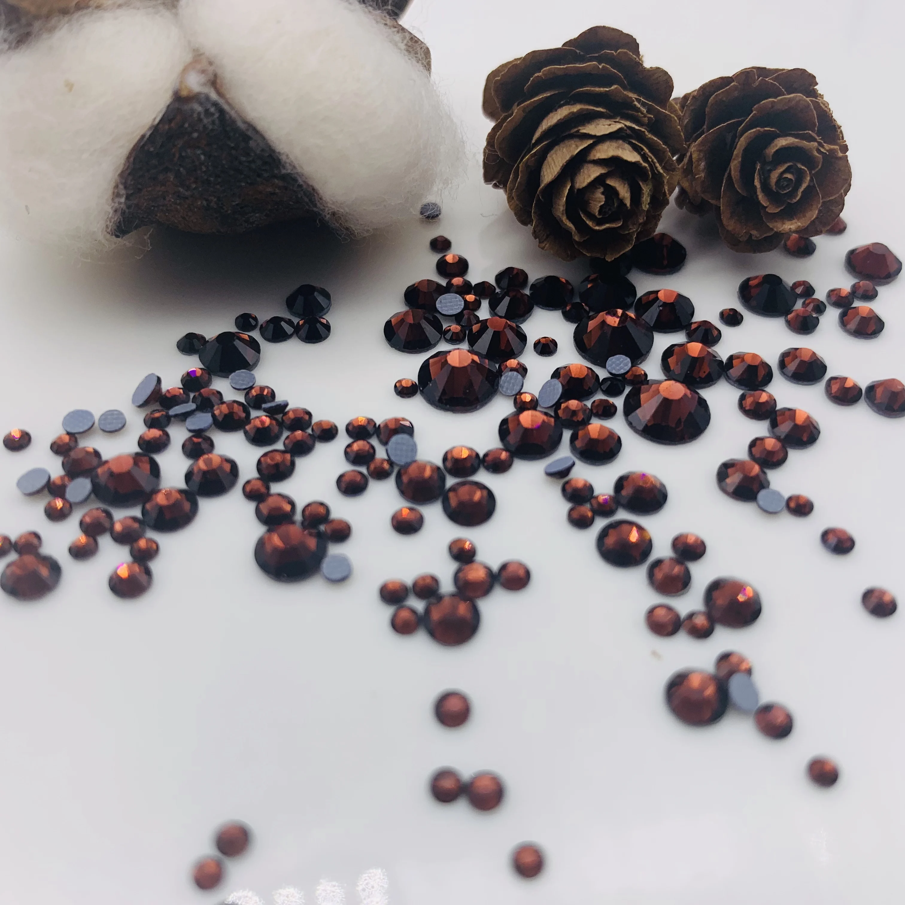

Free Shipping! SS6 to SS30 All Size Burgundy Color Hot Fix Iron On Rhinestone