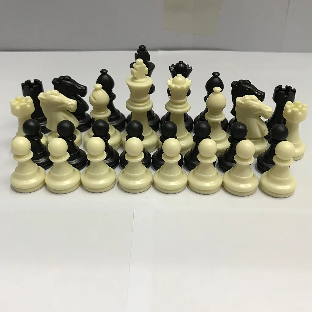 32 Medieval Plastic Chess Pieces Set King Height 49mm Chess Game Standard Pieces For International Competition