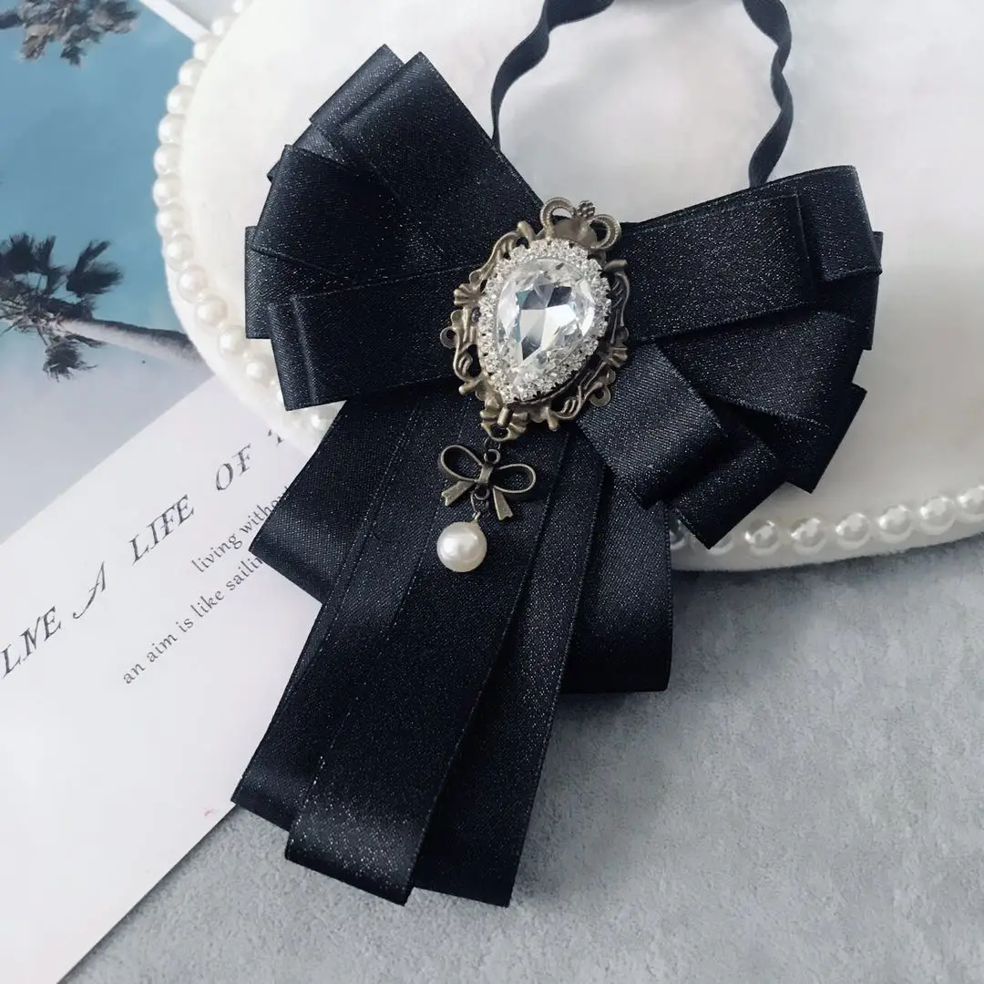 Le nœud papillon, un accessoire tendance - So Ladies
