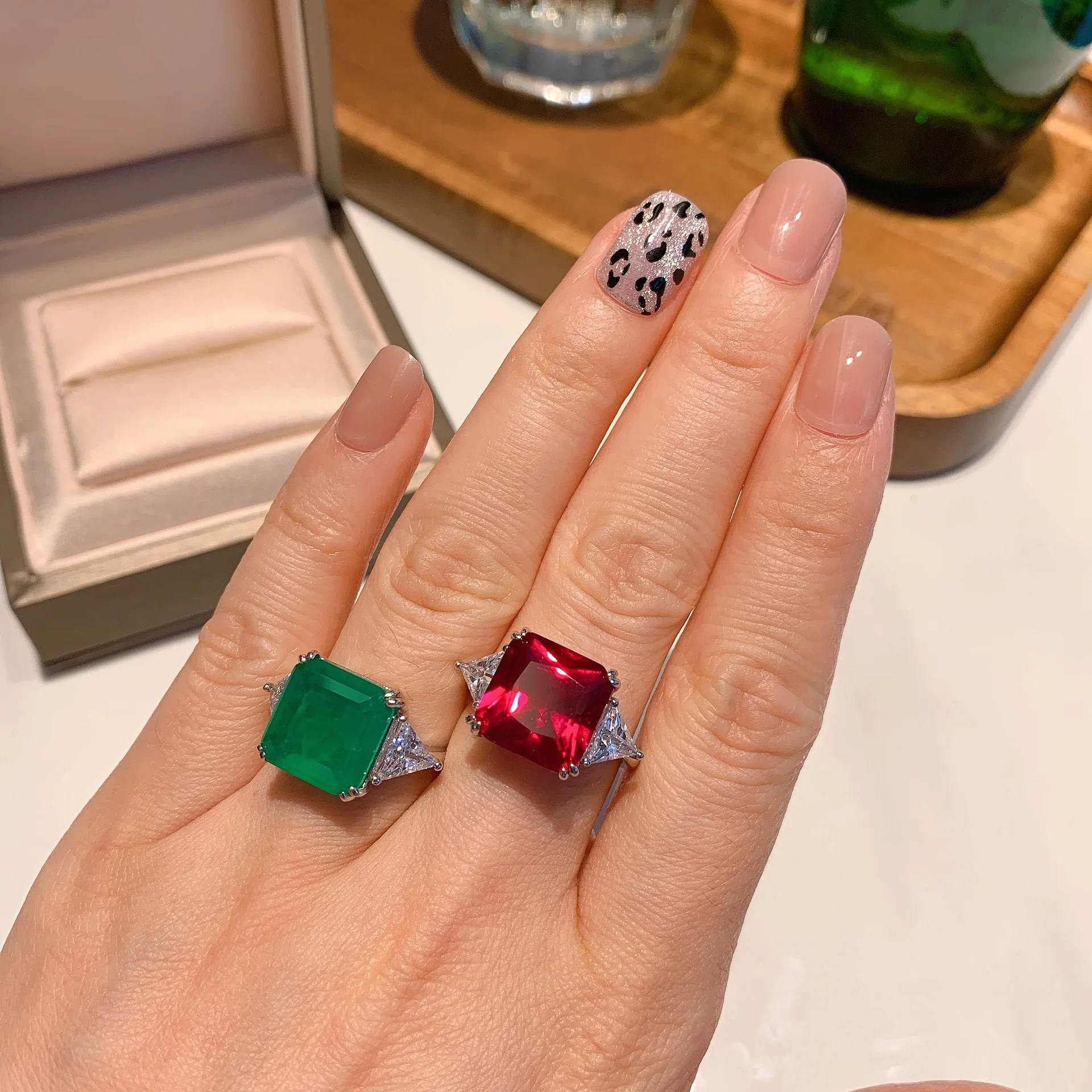 Cabochon Ruby & Emerald Ring - Eleuteri