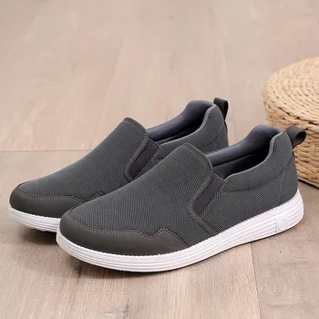 

2020 New Luxury Designer Men's Sneakers Old Beijing Cloth Shoes Summer Breathable Old Man Shoes Non-slip Soft Sole Dad Sneakers