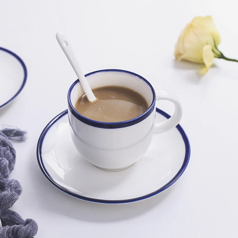 Скандинавский Простой Черный Белый стакан для воды дневной камелиевый чай набор для гостиной кофейная посуда набор креативное кафе домашний чай Кружка