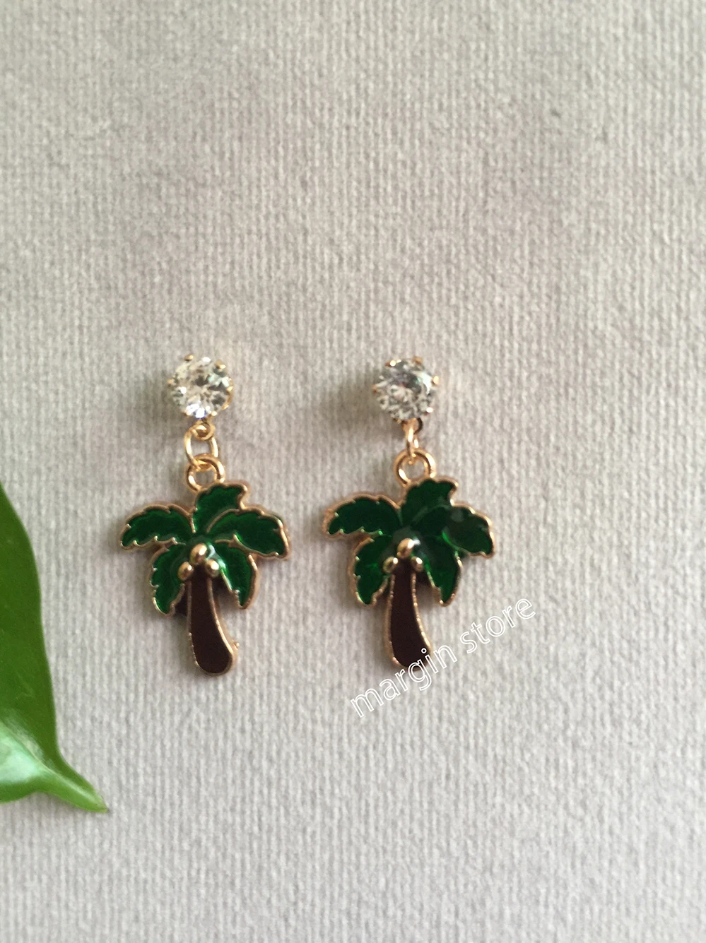 

Island Style Travel Coconut Tree Graphic Colored Metal Earrings Jewelry