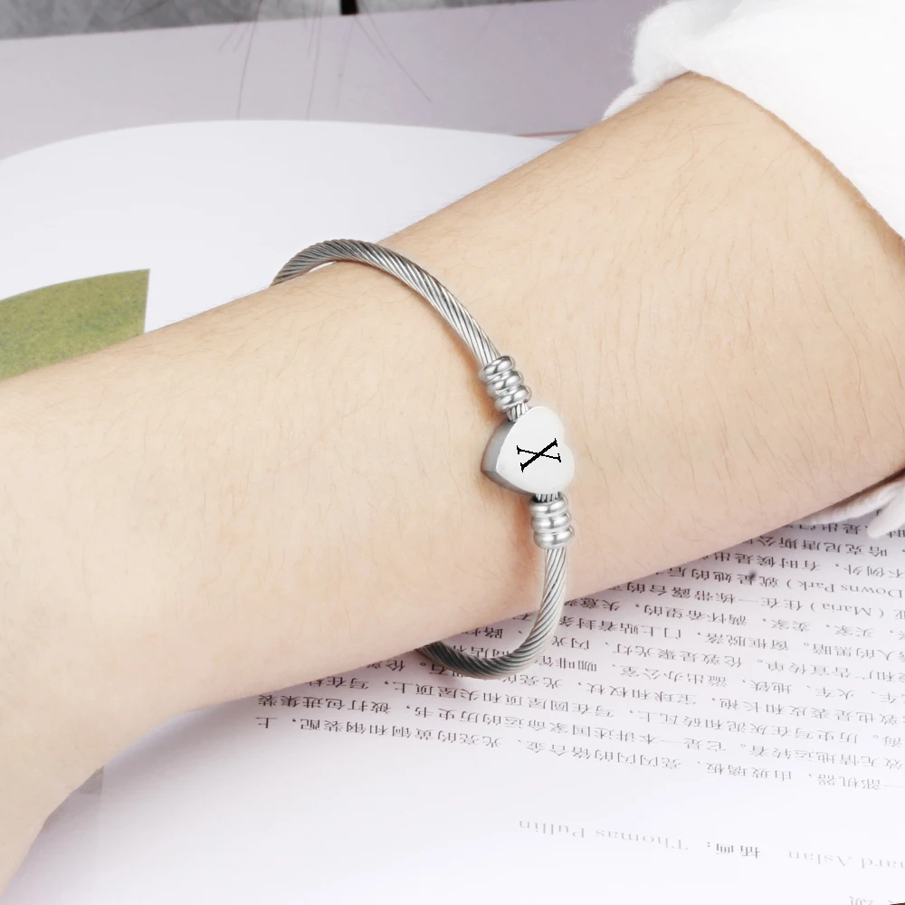 Fashion Heart Charm Bangle With Initial Alphabet Letter Engrave Women Jewelry Cuff Bangles For Party Gift bangle bracelet