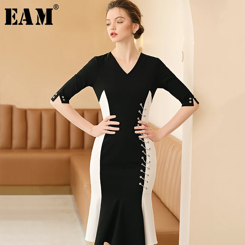 

[EAM] Women Bandage Contrast Color Pleated Temperament Dress New V-Neck Half Sleeve Fit Fashion Tide Spring Autumn 2019 JZ693