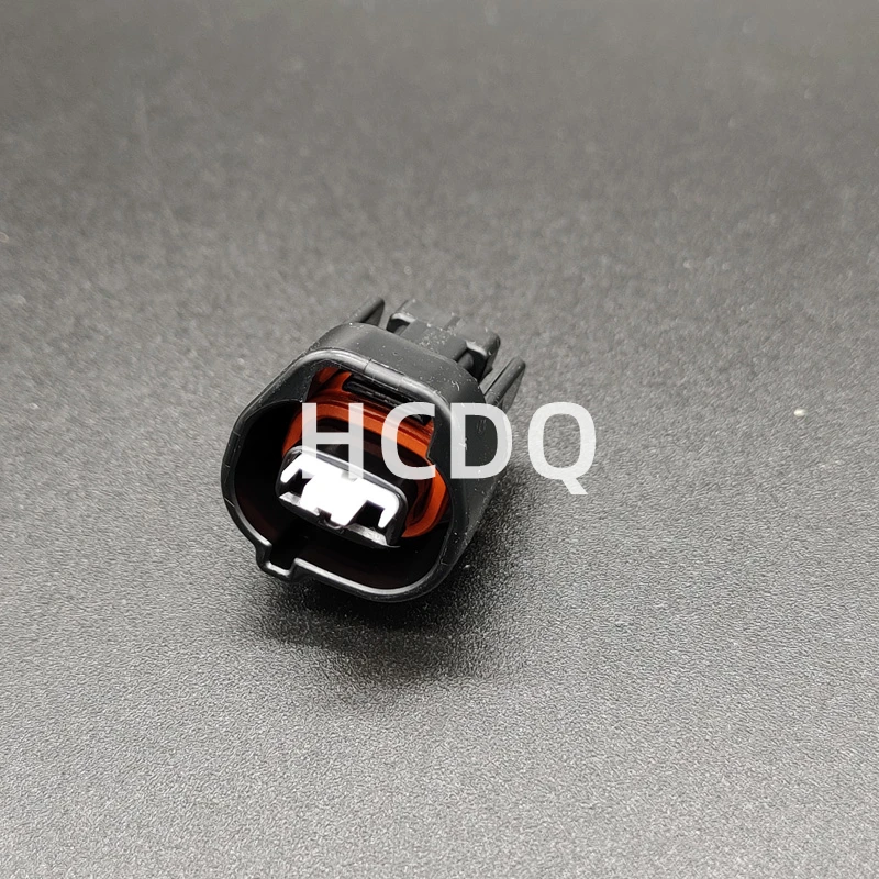 The original 90980-11156 2PIN Female automobile connector plug shell and connector are supplied from stock