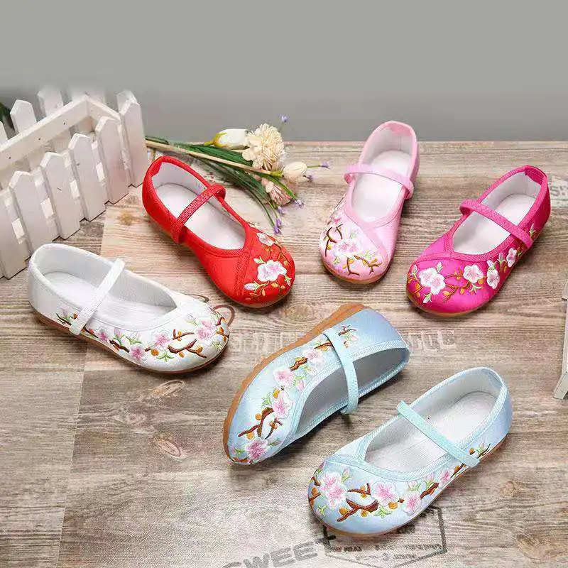 

Toddler Girls Chinese Style Shoes Kids Casual Shoes Embroidered Flats Children Soft Sole Cloth Shoes for The Girl Festive