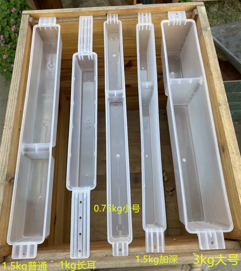 10pcs-3kg-Bee-Feeder-Bees-Feeding-Honey-Beekeeping-Plastic-Beekeeper-Tools-Supplies-High-Intensity-Beekeeping-Equipment.jpg 10 Darabos 3 Kg Méh Adagoló Etető Mézes Méhész Műanyag Szerszámok Nagy Intenzitású Méhészeti Berendezéseket Kínál - Image 2