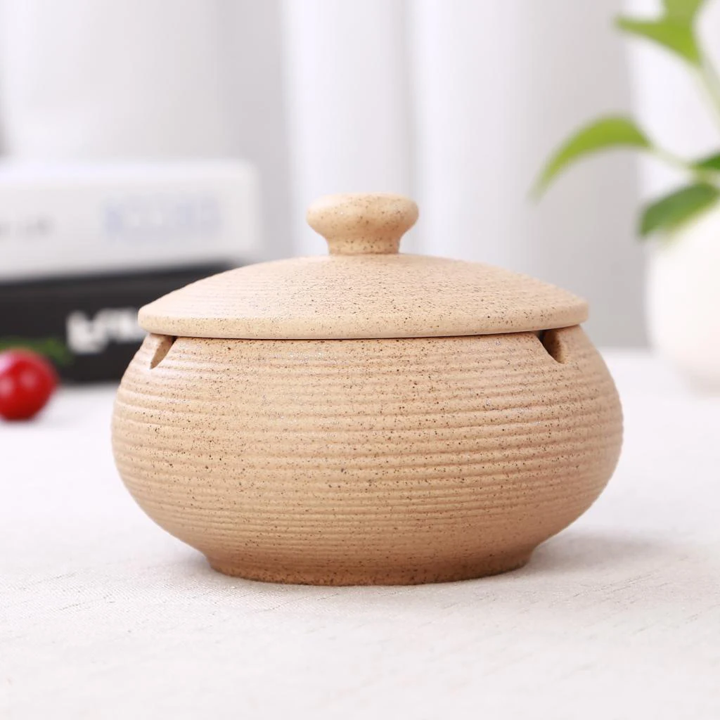 Ceramic Ashtray with lid, Suitable for soot Storage, Windproof，Desktop Smoking Ash Tray for Home Office Decoration