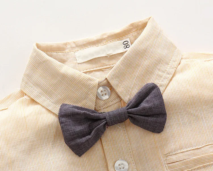 Летние комплекты джентльменской одежды для мальчиков Детский элегантный стиль, короткий рукав, галстук, топ, ремень, шорты комплект из 2 предметов детская одежда