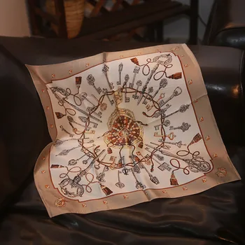 

New silk scarf "golden key" small square scarf scarf scarf 100% mulberry silk professional commuter
