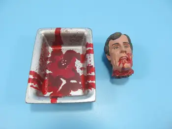 

Original Garage Kit 3cm Cut Head Dead Bloody Head Action Figure Collectible Model Toy