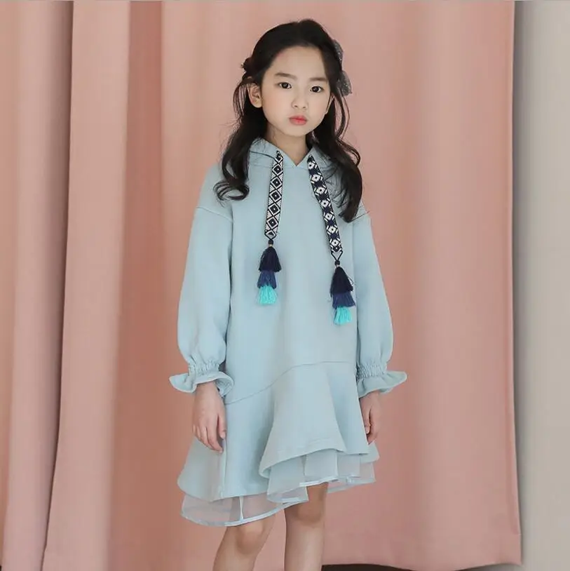 Осеннее платье для девочек Новинка года; повседневное свободное детское платье с капюшоном модное Хлопковое платье в стиле пэчворк с фатиновой юбкой в Корейском стиле Одежда для девочек-подростков