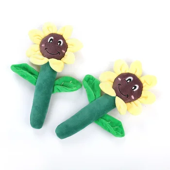 

1pcs Summer Sunflower Shape Pet Dogs Toys Stuffing Smile Puppy Chewing Sound Short Plush Pets Toy Interaction Happy Doll Toys