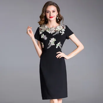 

2020 Summer Big Code Women's Wear Gauze Flowers Embroidery Short Sleeve Bag Hip Dress
