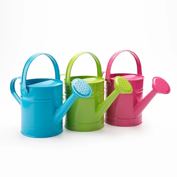 

1PC Random Color 1.5L Iron Watering Pot Garden Art Sprinkled Kettle Portable Watering Flower Can Children Beach Toys for Garden