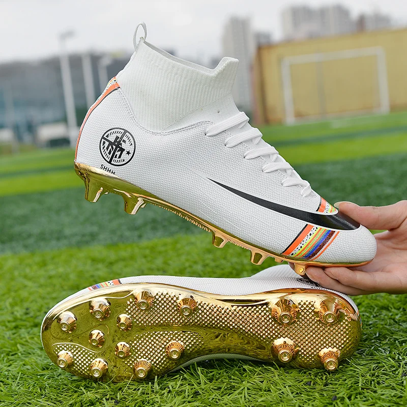 Gold Plated Bottom Boys Soccer Shoes 