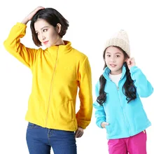 Флисовая детская одежда для мужчин и женщин; сезон осень-зима; плотная водонепроницаемая куртка для пар; Внутренняя одежда из флиса на заказ