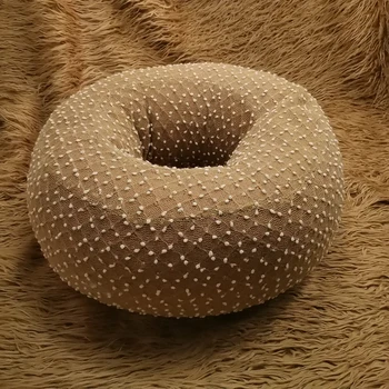 

A Set Faux Fur 150x100cm Newborn size Blanket backdrop with Soft Small Ball Bobble Basket for Newborn Baby Photography Props