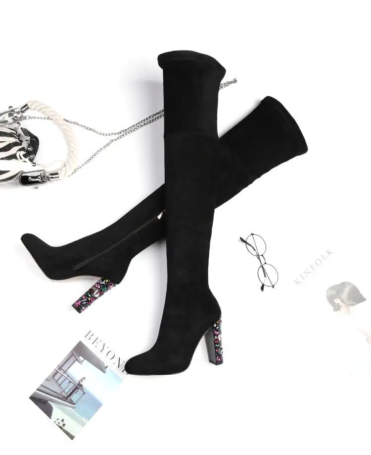 Chaussures femme/черные кожаные женские сапоги выше колена на высоком каблуке с кристаллами, на молнии, с острым носком, с высоким тонким голенищем, зимняя обувь