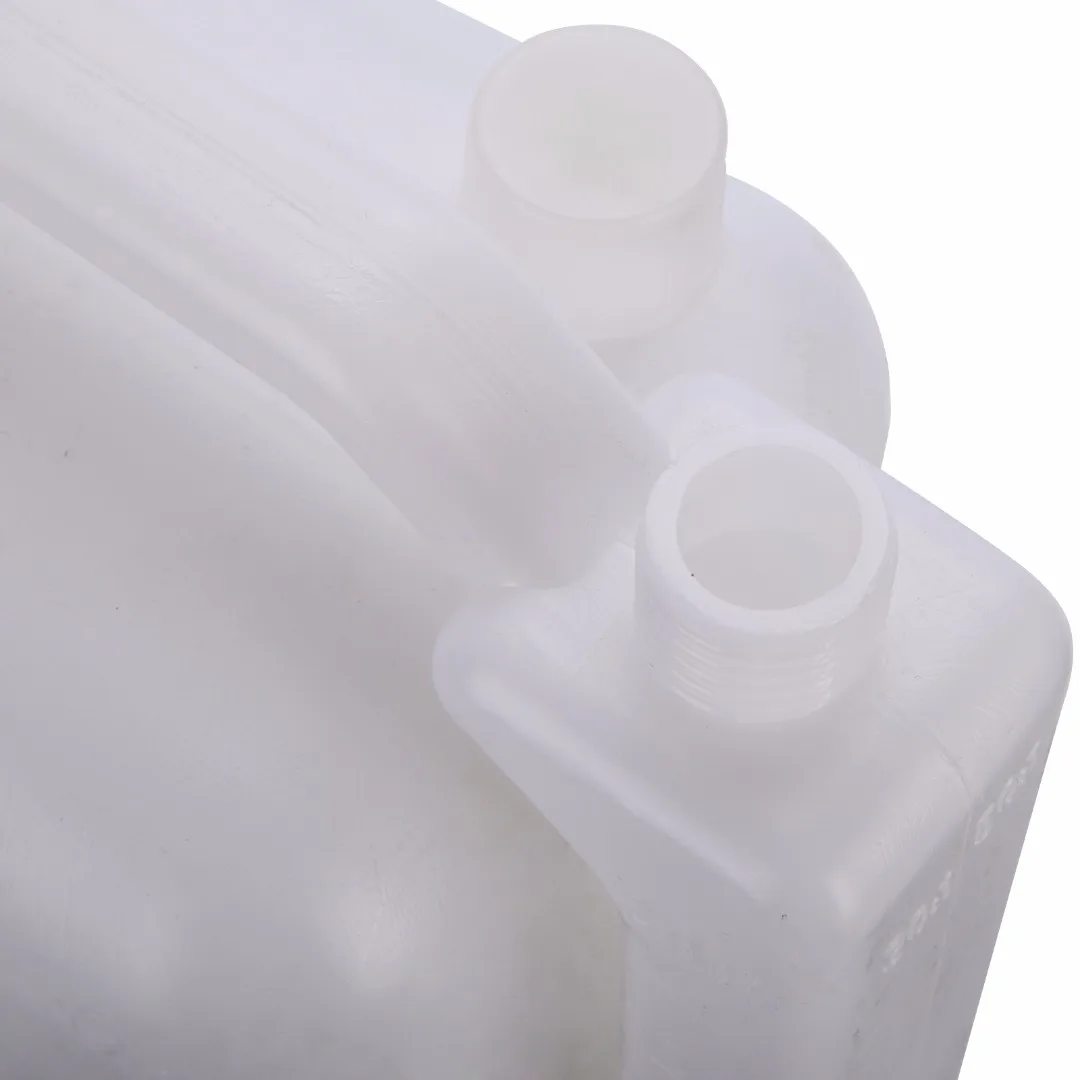 4L Gas Chainsaw Oil Fuel Petrol 2-Stroke Mixing Bottle Container 25:1 20:1 White High density PE Chainsaw Brushcutter Portable