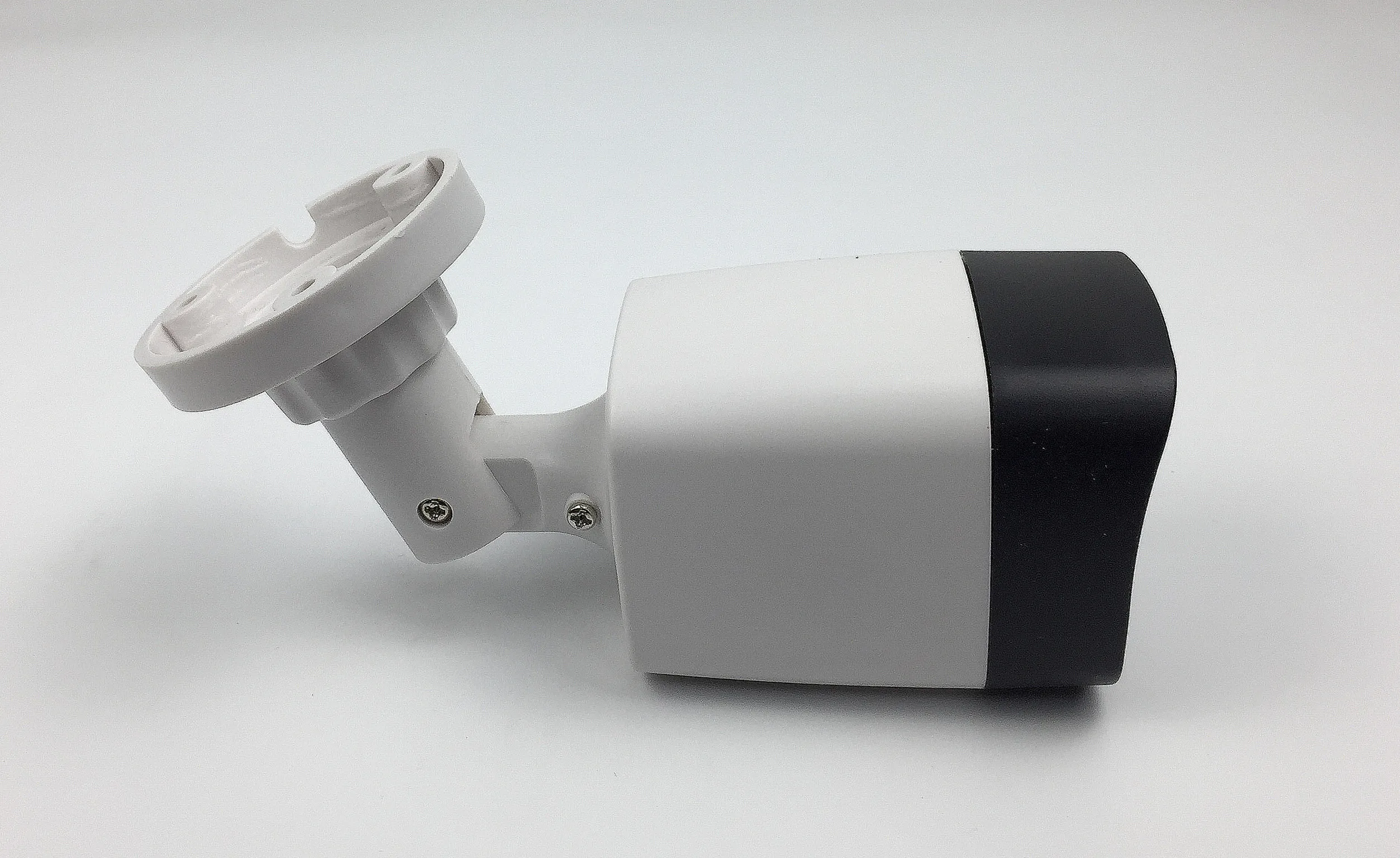 3516E+Sony IMX335 5.0MP IP Plastic Bullet Camera 2592*1944 Low illumination H.265 24 LEDs Infrared NightVision IRC CMS XMEYE P2P