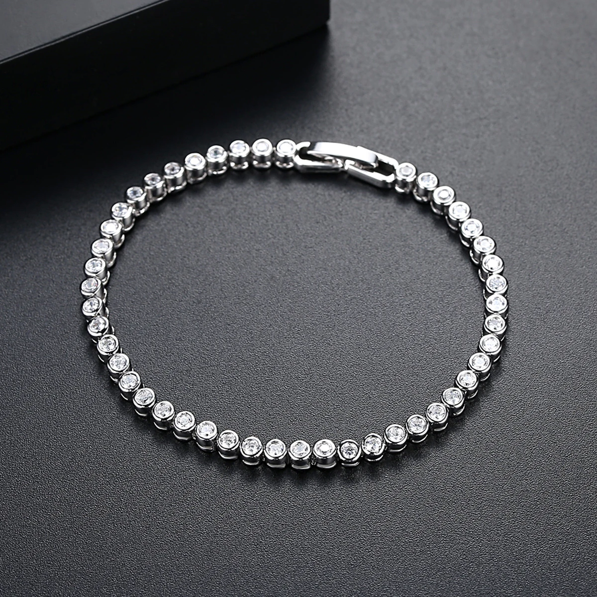 LUOTEEMI Bezel Setting Round CZ Tennis Bracelet Delicate Cubic Zirconia Minimalism Charm CZ Bracelets for Women Party Jewelry 5