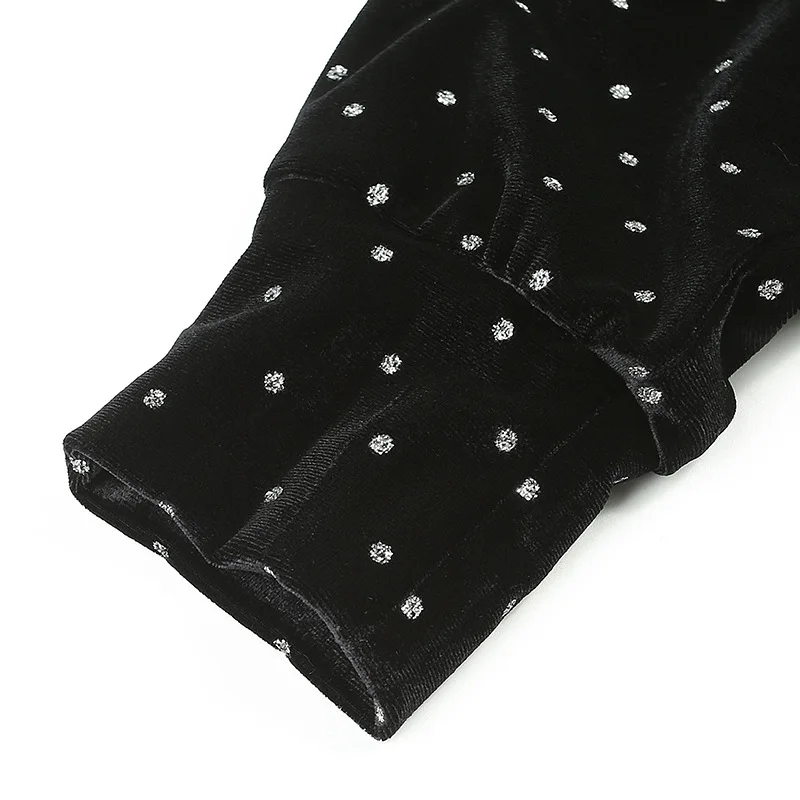 12216894255_1045645777