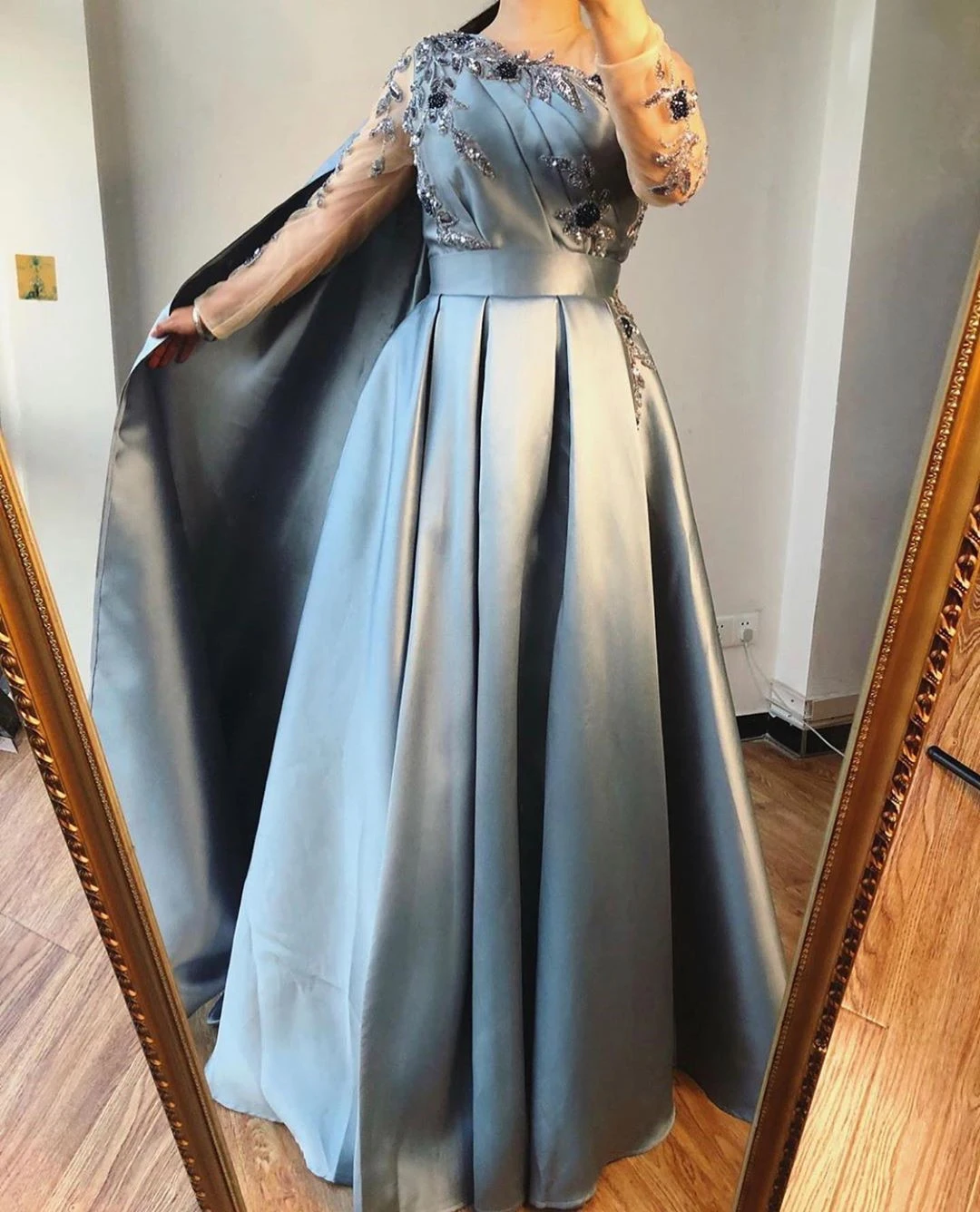 YUNUO Dubai Beading Prom Party Gowns A-Line Long Sleeves Formal Evening Wear Prom Dresses with Satin Cape vestido elegante ball gown prom dresses