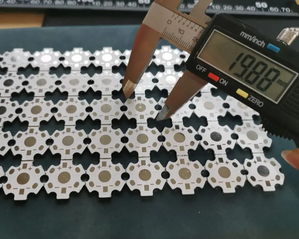 Гексагональная алюминиевая подложка высокой мощности 3 Вт 1 20 мм Star PCB белый цвет |