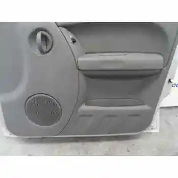 

RIGHT FRONT DOOR CHRYSLER Jeep CHEROKEE (KJ)