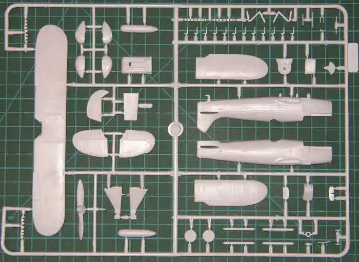 1/72 полимерная графическая литая сборная военная модель 72191 Испания He51b-1 модель истребителя сборная игрушка