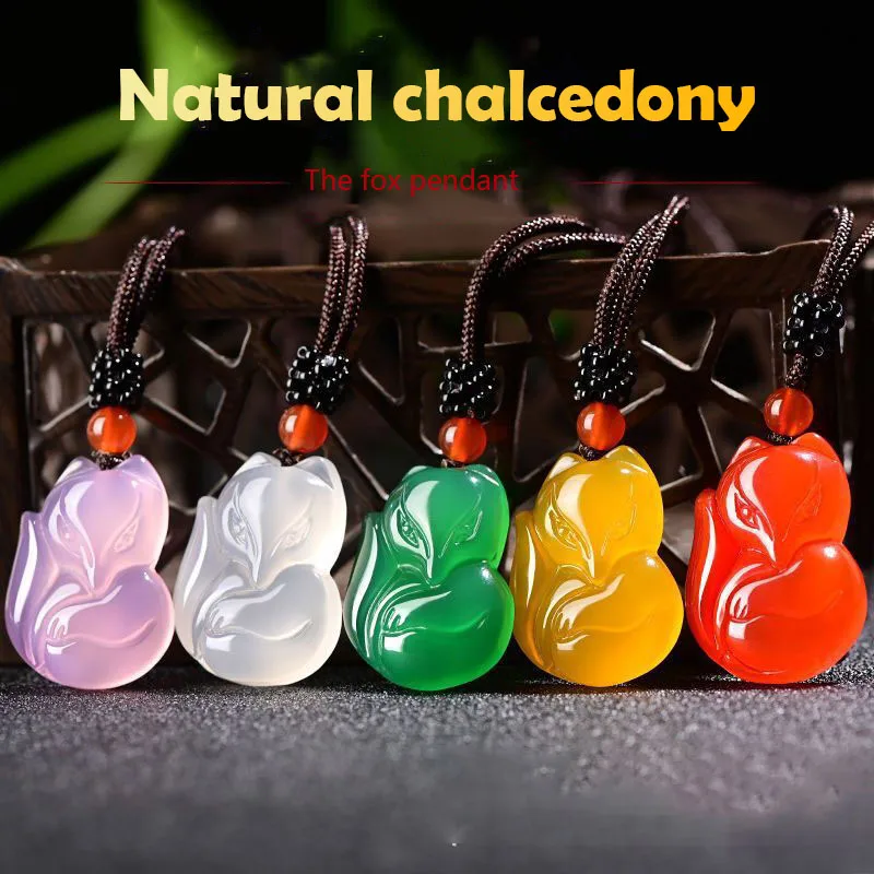 

Sky Ice Species Green Chalcedony Fox Pendant Pink Yellow White Red Agate Fox Pendant Crystal Ornaments