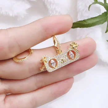 

Baoyocn High Quality Yellow Gold Color 925 Sterling Silver Zircon Asymmetric Cat Drop Earrings Women Fashion Cute Animal Jewelry