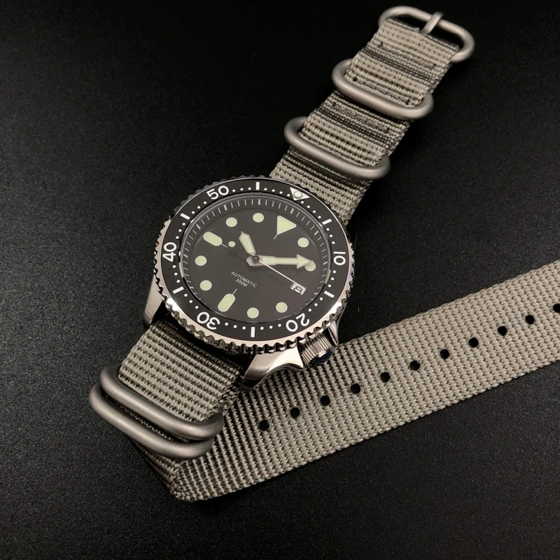 Мужские тунец SKX007 автоматические часы NH35 Mov не 200 м водостойкий сапфировое стекло нержавеющая сталь diver наручные часы для мужчин и женщин - Цвет: gray nylon strap